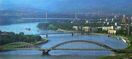 broar, som alla förstördes av NATO våren 1999