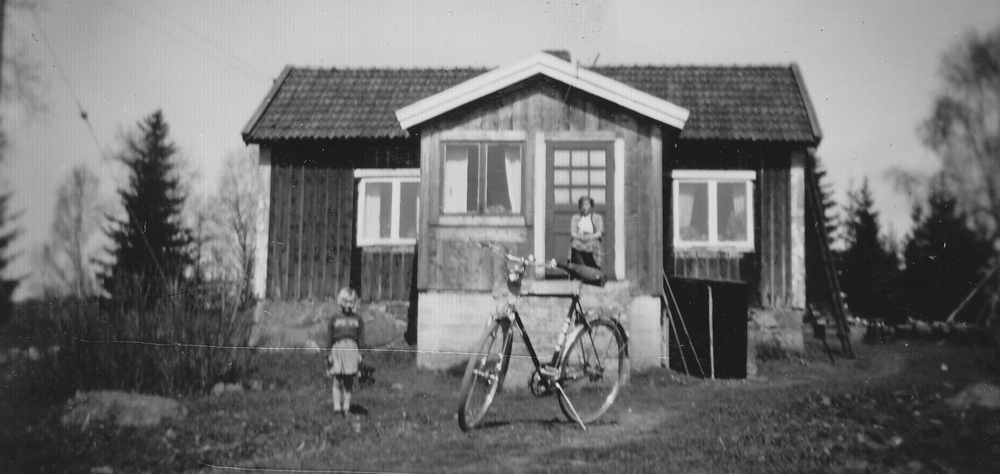huset 1 och en cykel