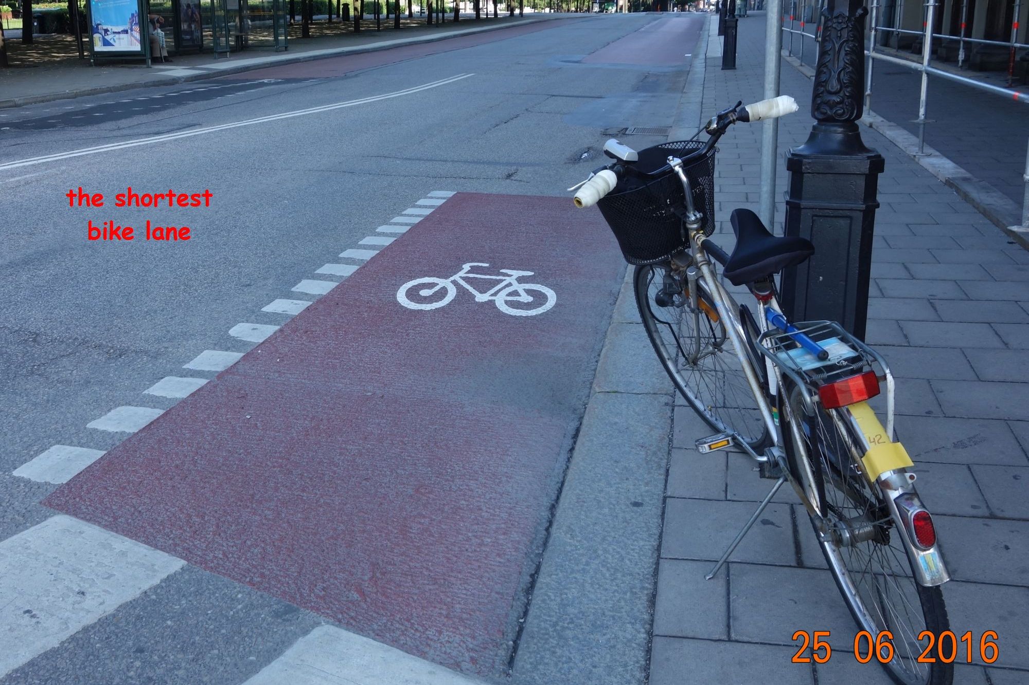 short bike lane